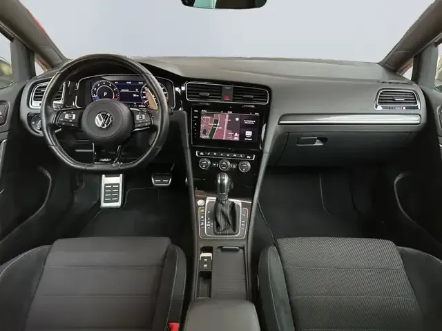 Volkswagen Golf R