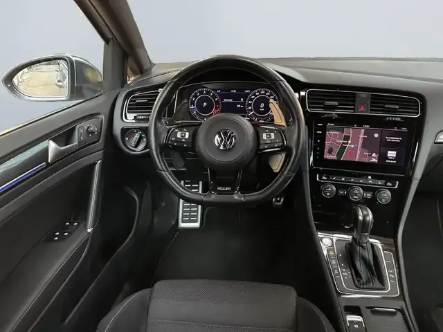 Volkswagen Golf R
