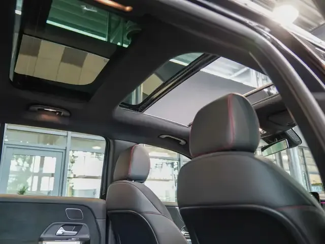 Mercedes-Benz EQB 350