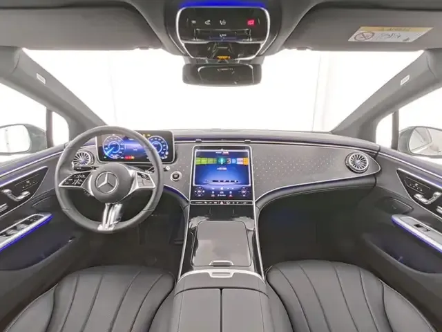 Mercedes-Benz EQE 300