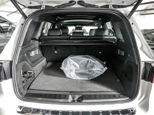 Mercedes-Benz EQB 300