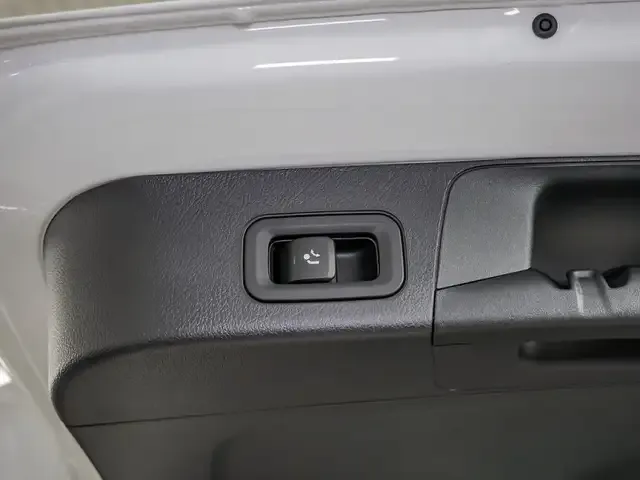 Mercedes-Benz EQB 300