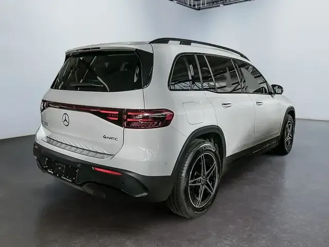 Mercedes-Benz EQB 300