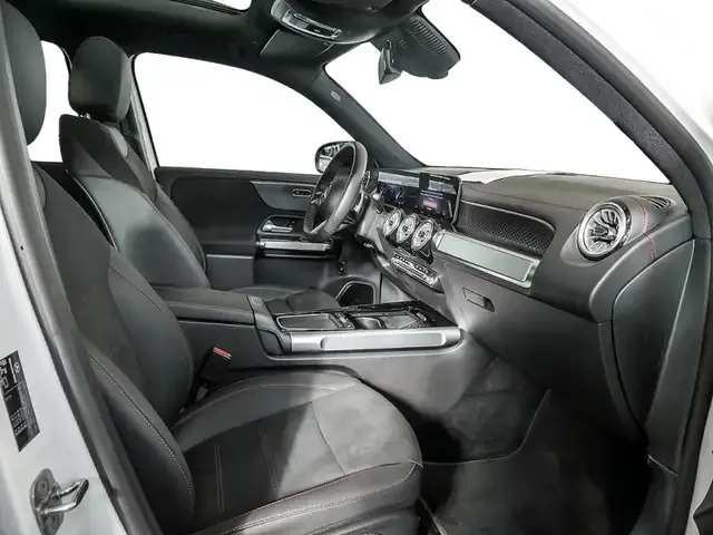 Mercedes-Benz EQB 300