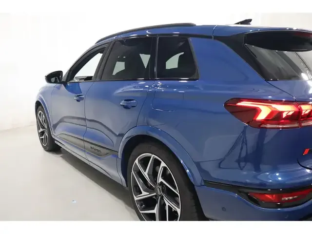 Audi SQ6