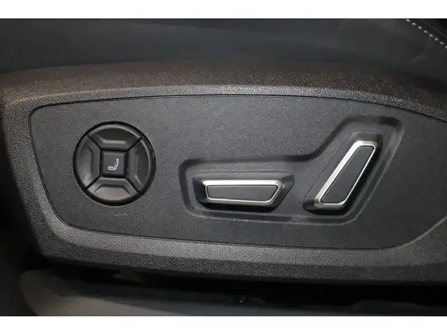 Audi SQ6