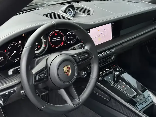 Porsche 992