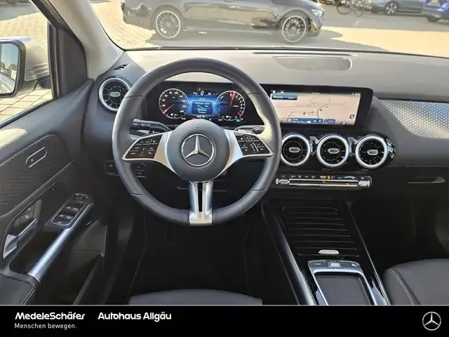 Mercedes-Benz B 250
