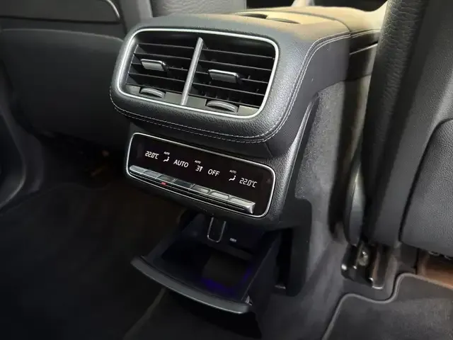 Mercedes-Benz GLS 400