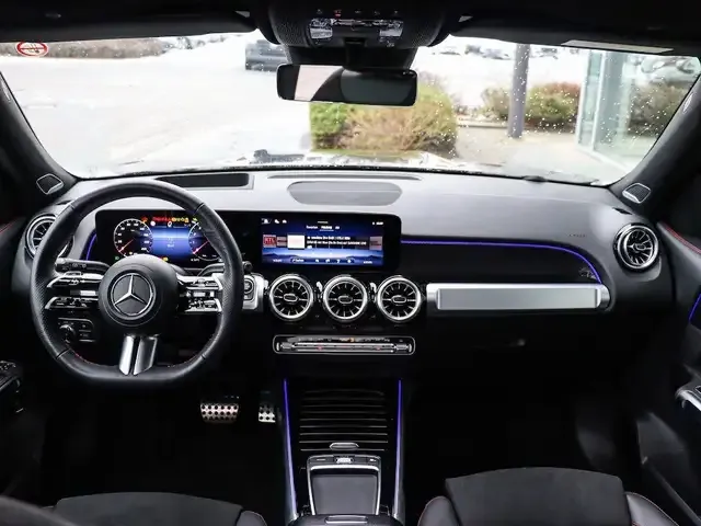 Mercedes-Benz GLB 200