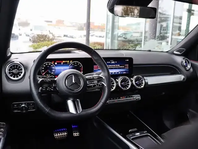 Mercedes-Benz GLB 200