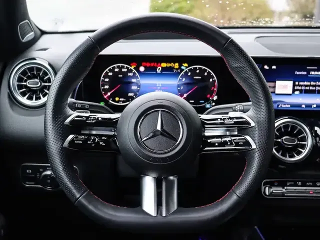 Mercedes-Benz GLB 200