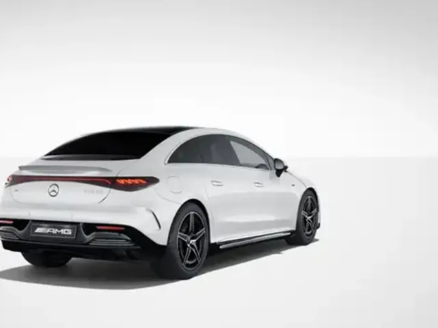 Mercedes-Benz EQE 53