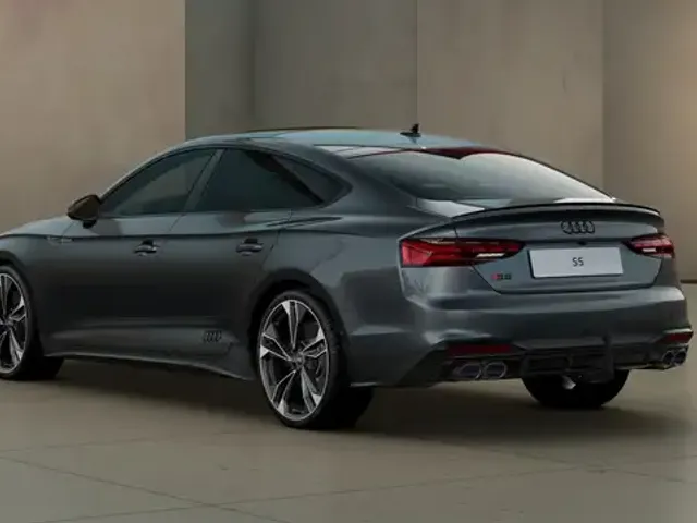 Audi S5