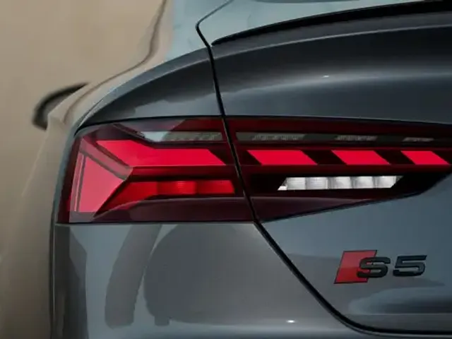Audi S5