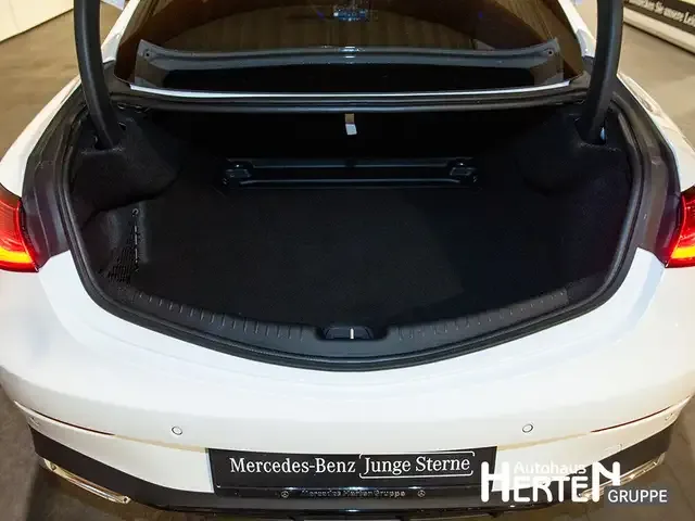 Mercedes-Benz CLE 180