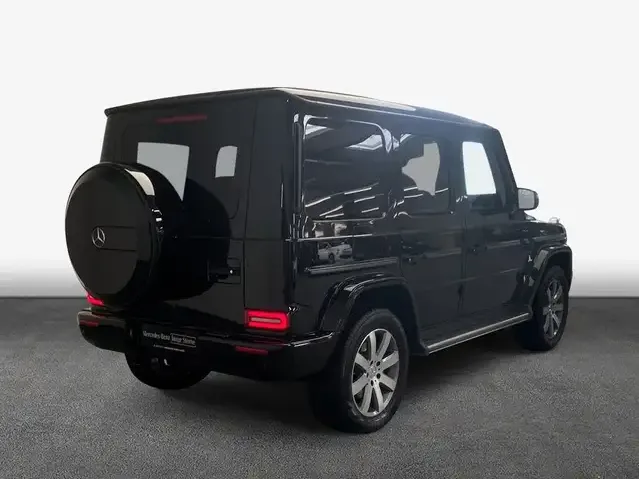 Mercedes-Benz G 500