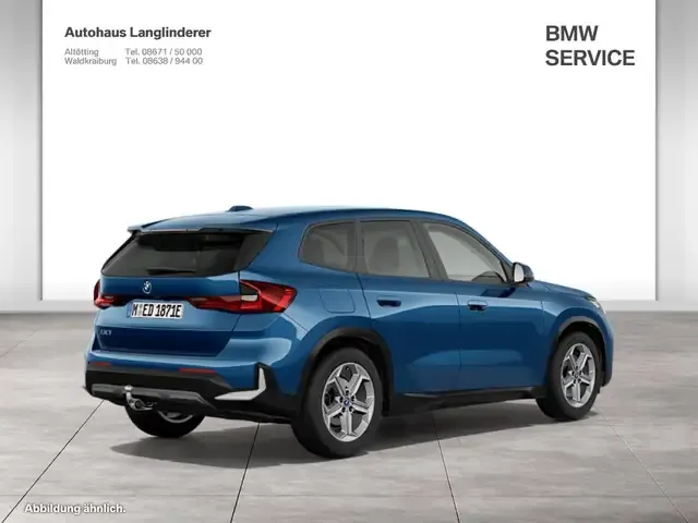 BMW iX1