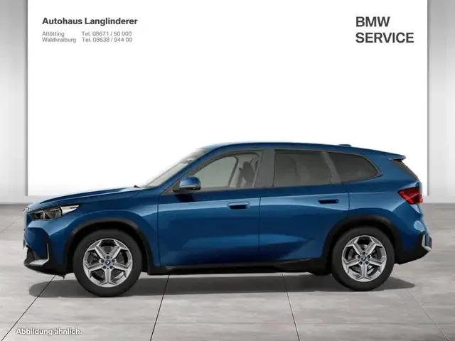 BMW iX1