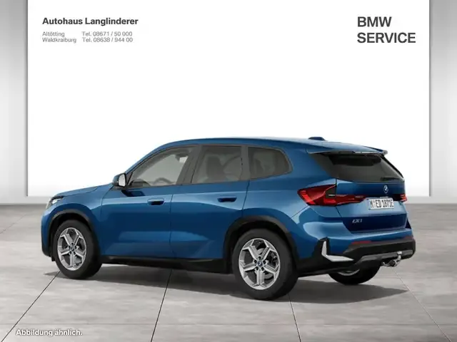 BMW iX1