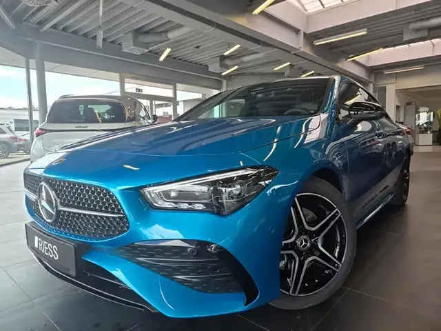 Mercedes-Benz CLA 200
