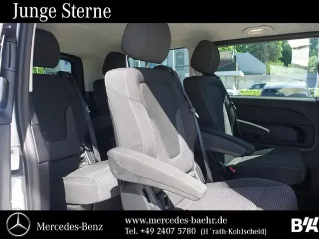 Mercedes-Benz V 250