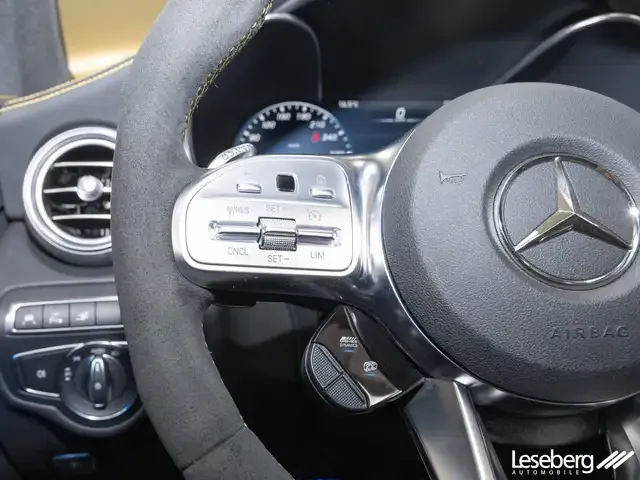 Mercedes-Benz C 63 AMG