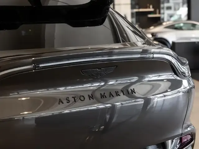 Aston Martin DBX