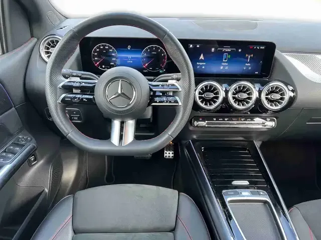 Mercedes-Benz B 180