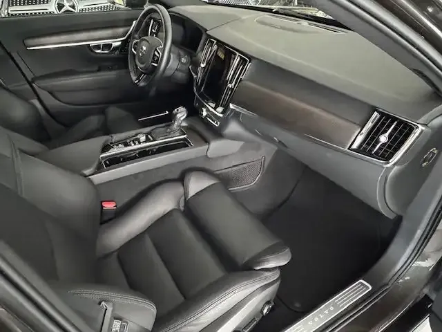 Volvo V90 Cross Country