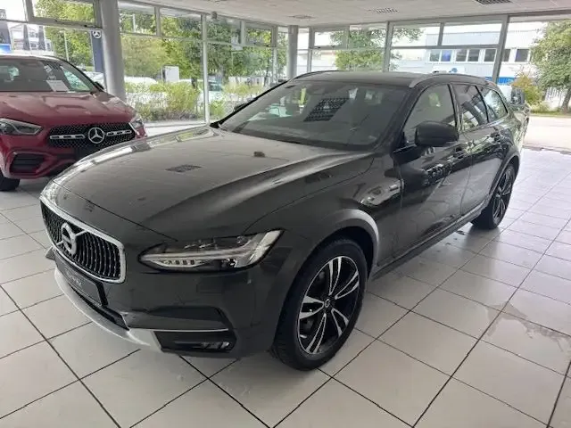 Volvo V90 Cross Country