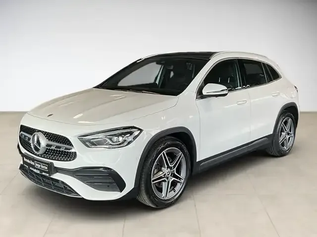 Mercedes-Benz GLA 200