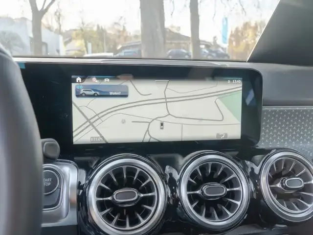 Mercedes-Benz EQB 250