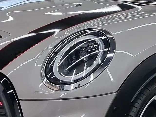 MINI John Cooper Works Cabrio