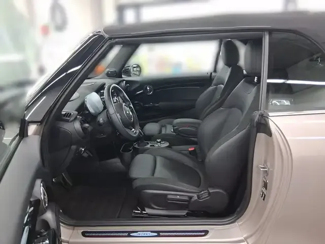 MINI John Cooper Works Cabrio