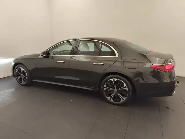Mercedes-Benz E 400