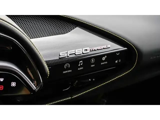 Ferrari SF90 Stradale