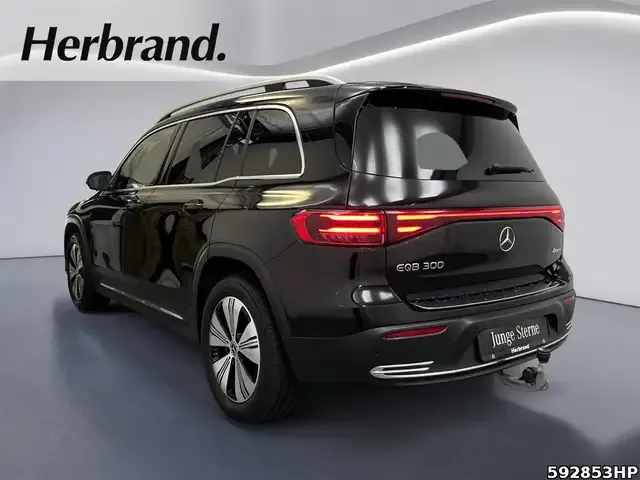 Mercedes-Benz EQB 300