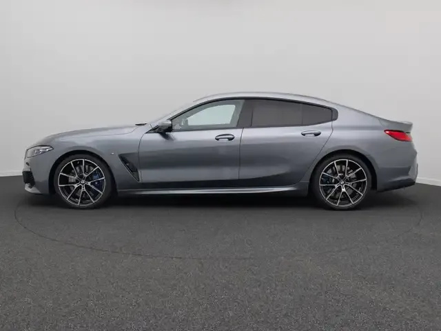 BMW 840