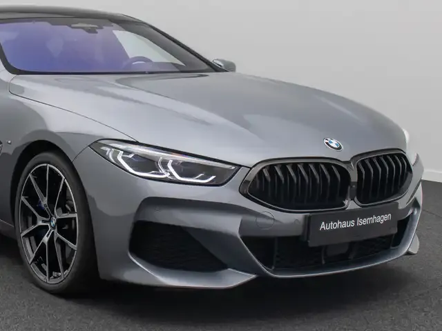 BMW 840