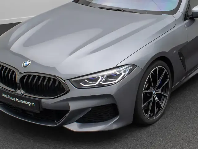 BMW 840