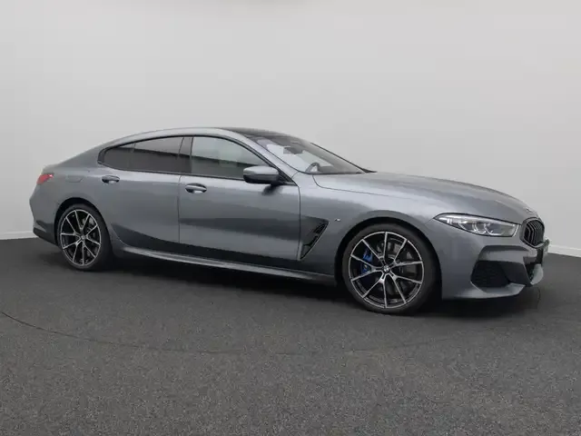 BMW 840
