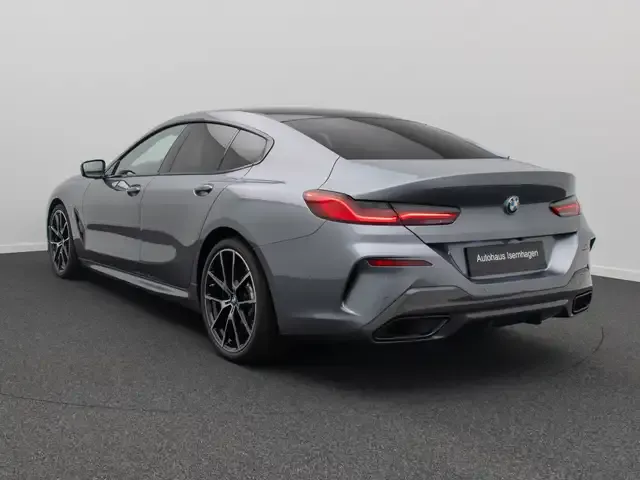 BMW 840