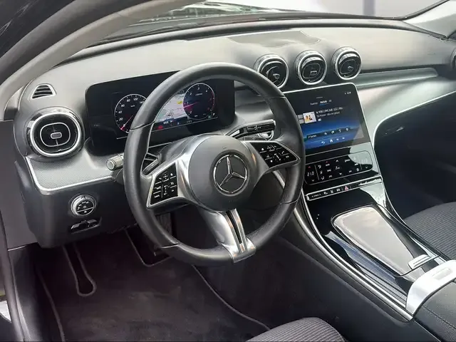 Mercedes-Benz C 220