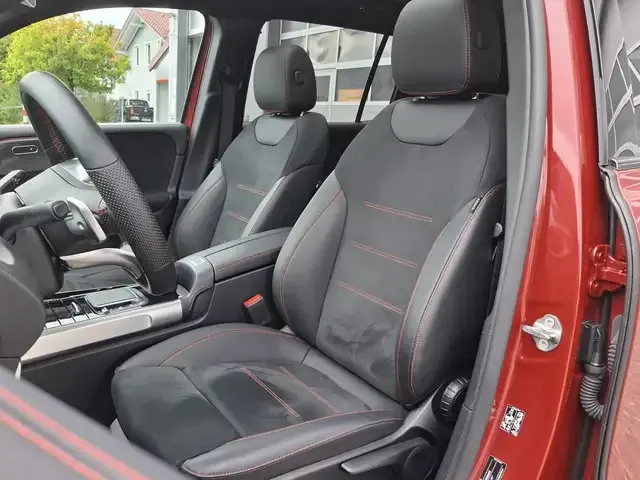 Mercedes-Benz GLB 250