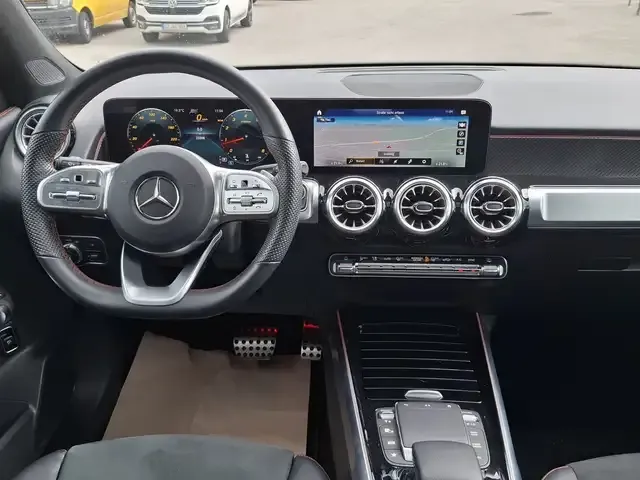 Mercedes-Benz GLB 250
