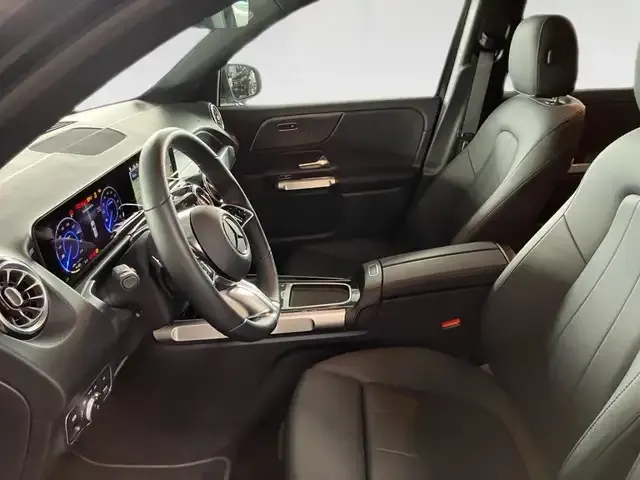 Mercedes-Benz EQB 300