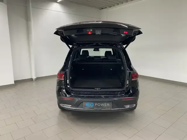 Mercedes-Benz EQB 300