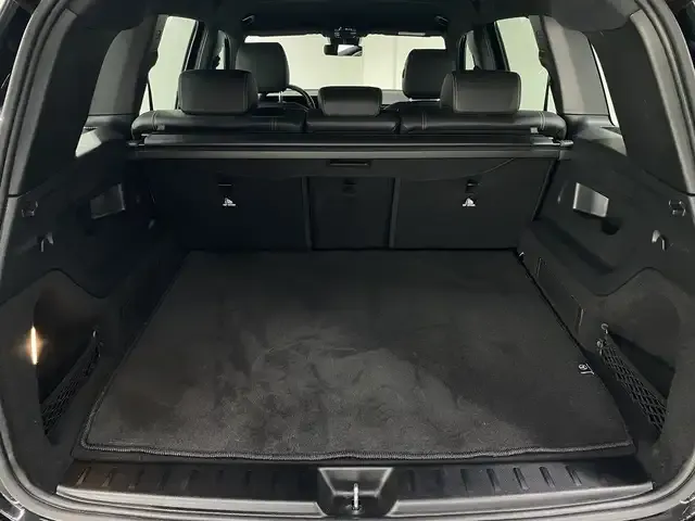 Mercedes-Benz EQB 300