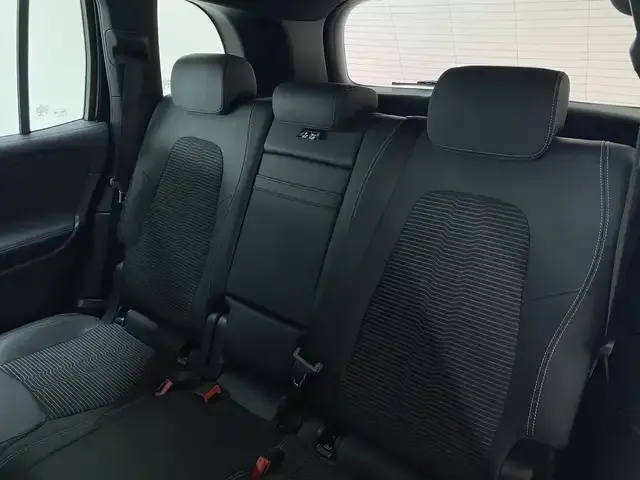 Mercedes-Benz EQB 300